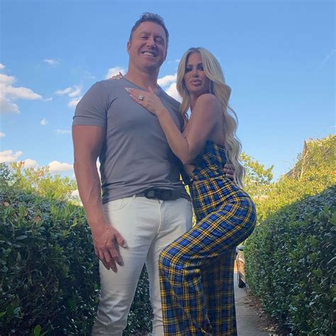 kim zolciak nide|Kim Zolciak sobs over 'aggressive' Kroy Biermann in police video.